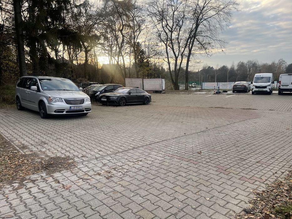 Działka utwardzona 1000 m2  Nałęczowska 40
