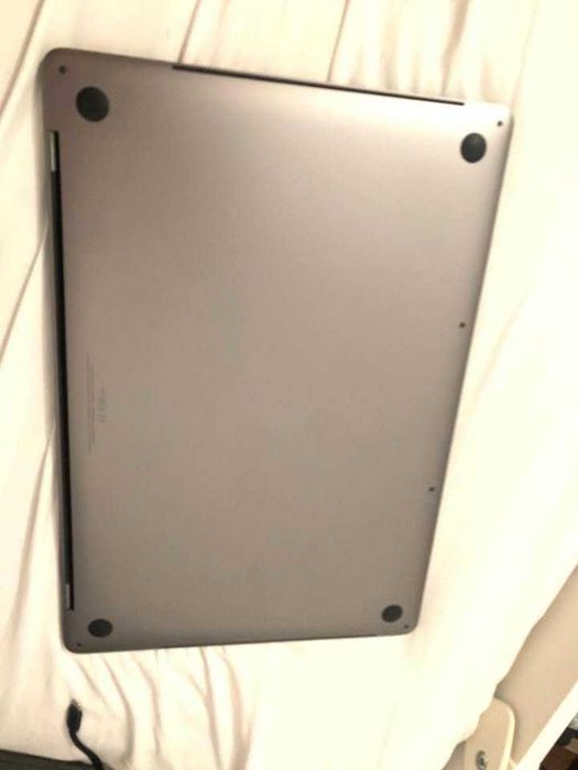 MacBook Pro 15” à venda