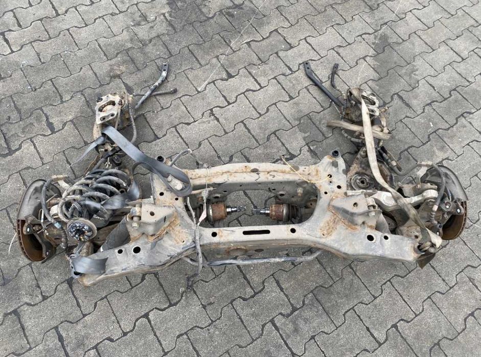 Підвіска Nissan X-Trail 3 III T32 передня або задня підрамник разборка