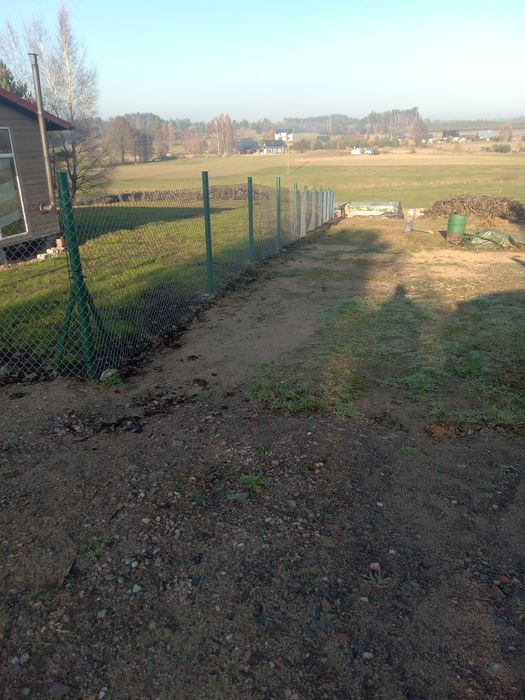 Działka z widokiem na jezioro.
