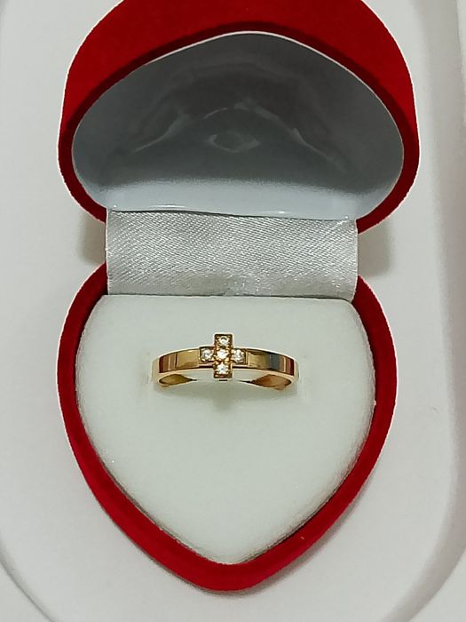 Золотое кольцо ,,Спаси и Сохрани"с фианитами.Размер16.5-17