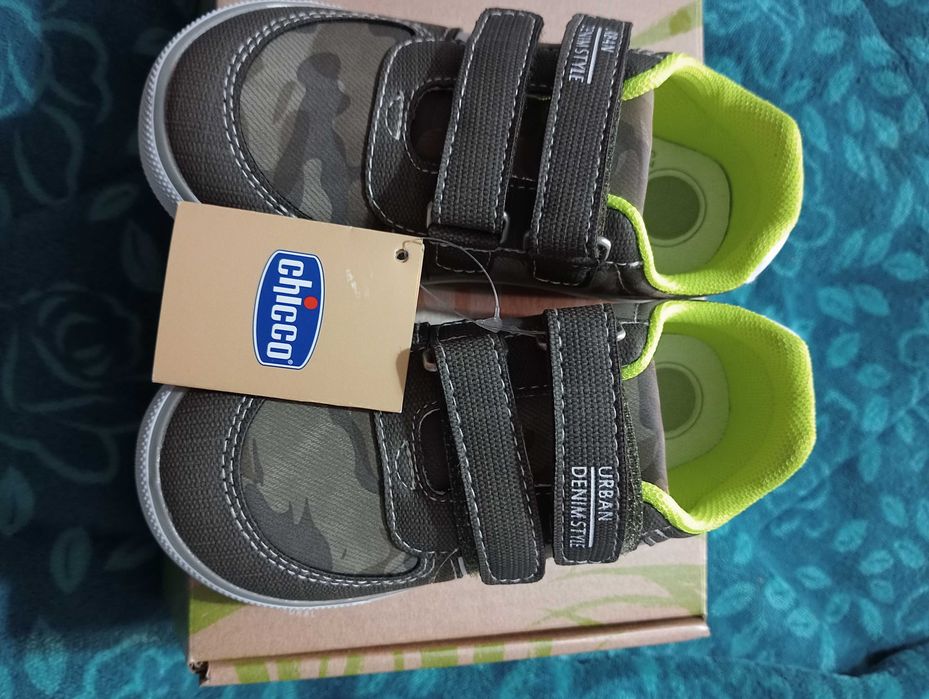 Sapatos Chicco novos