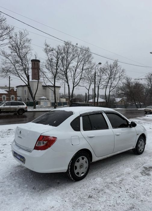 Рено симбол 2010