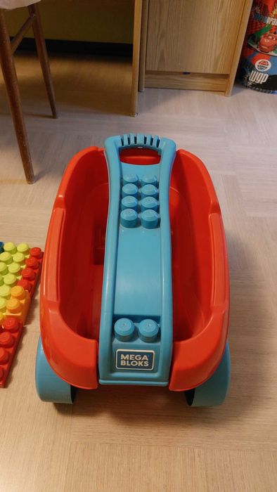 Сортер візок Mega Bloks (FVJ47) з фігурками і вантажівкою