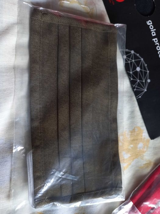 Máscaras e gola de proteção respiratória - várias marcas