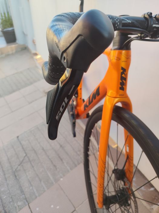 KTM Revelator carbono 105 DI2