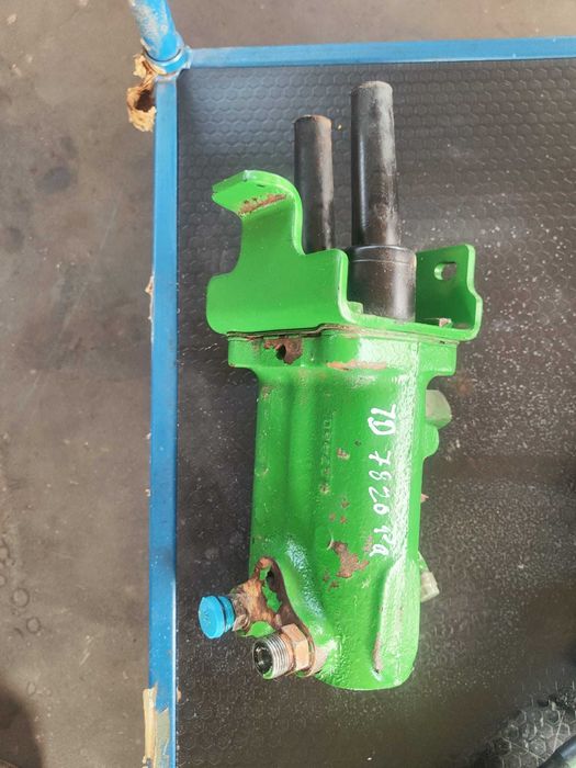 Orbitrol John Deere7820 7830 7930 7720 RE186399