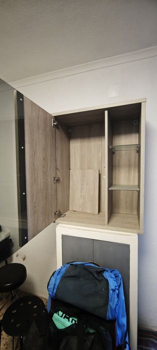 Móvel superior para copos garrafeira