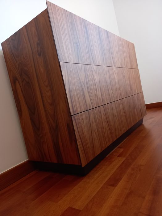 Cómoda em madeira Interforma