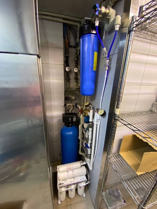 Продаю обладнання та меблі для кафе (комплект)