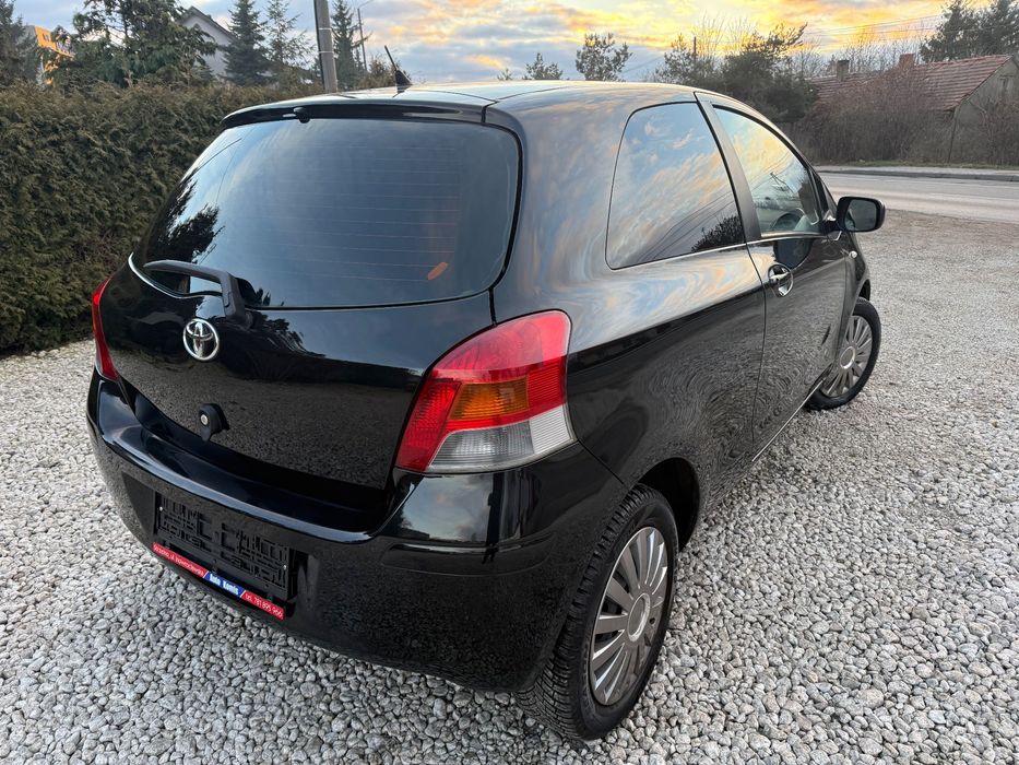 TOYOTA YARIS Stan perfekcyjny 2009 1.0 Beznyna Tylko 134Tys Km Serwis