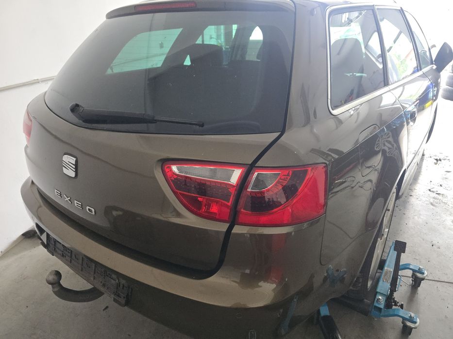 Części Klapa Zderzak Lampa Led Tyl drzwi Seat Exeo LS8S A4 B7