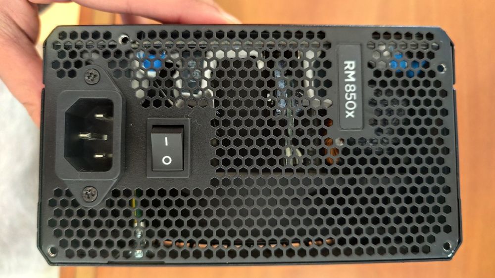 FONTE DE ALIMENTAÇÃO CORSAIR RM850X rps0017