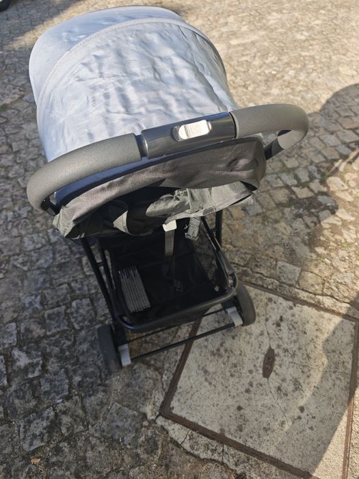 Carrinho de bebê  bebê Confort
