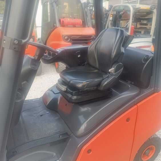 Wózek widłowy Linde H16T, LPG. Triplex