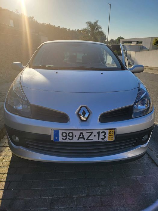 Carro impecável, 1 dono, praticamente novo
