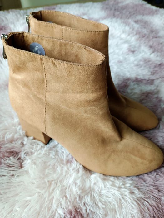 Damskie buty botki kozaczki na obcasie rozmiar 40