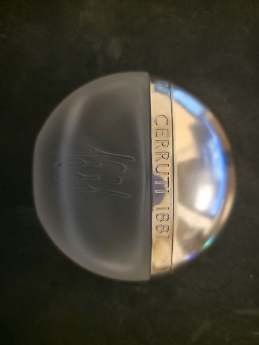 Butelka po perfumach Cerruti 1881