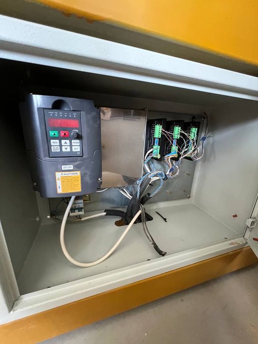 Фрезерний ЧПУ станок. В наявності 800*1200*140мм