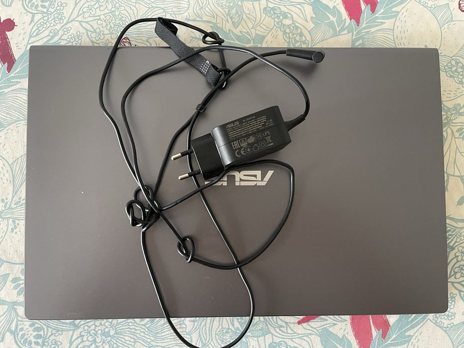 Laptop Asus Vivobook