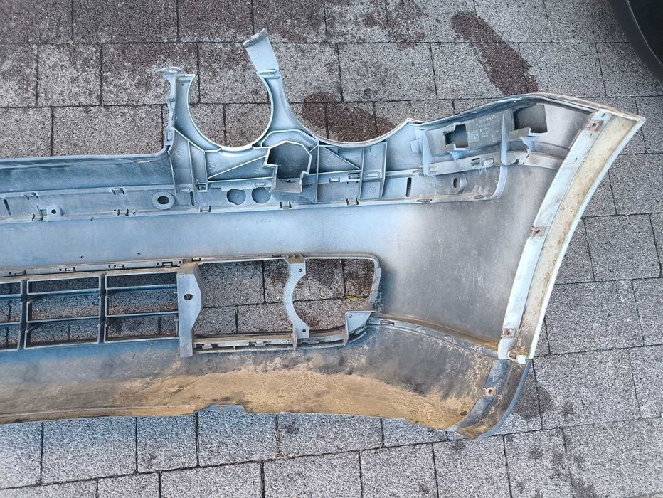 Zderzak Przedni VW Polo 9N LA7W