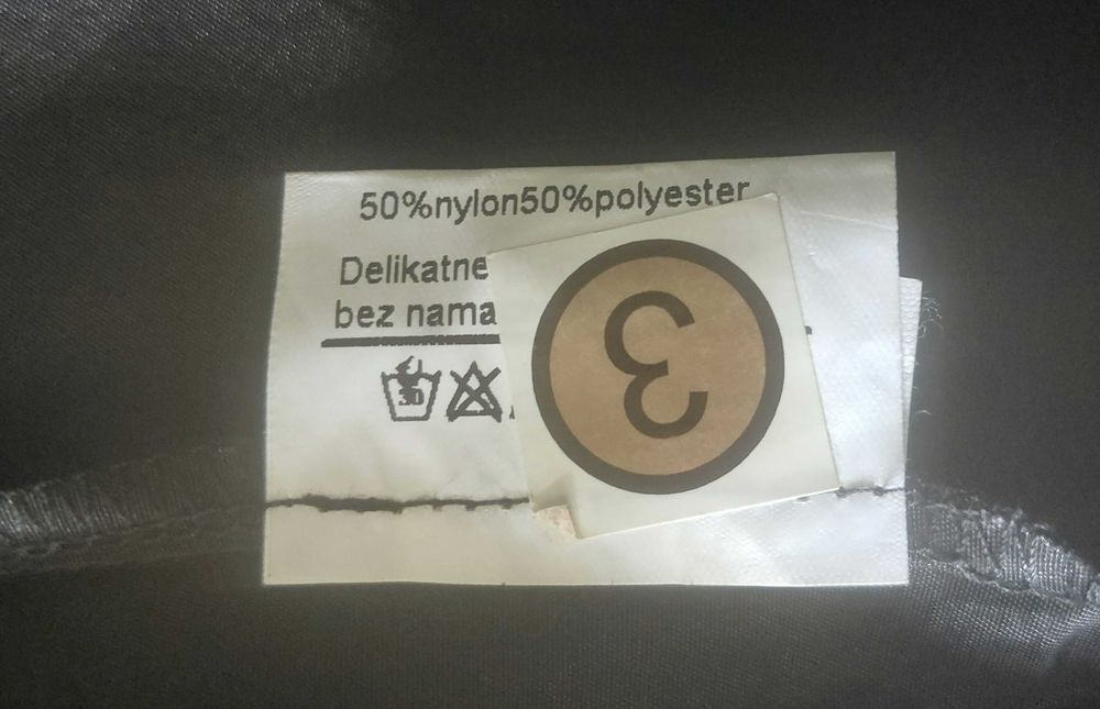 Czarna sukienka wieczorowa Makalu  rozm.40