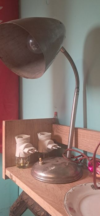 stra lampa biurkowa  sprawna