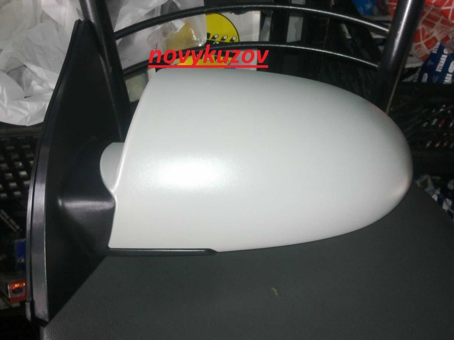 Зеркало левое правое  Hyundai Accent 06-10
