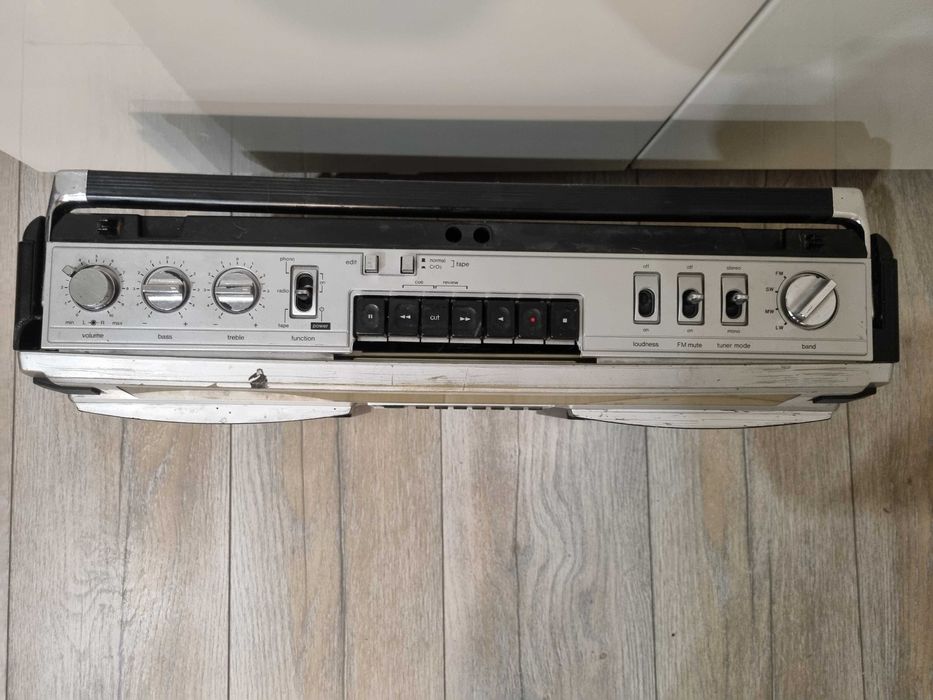 radiomagnetofon SHARP GF-8585