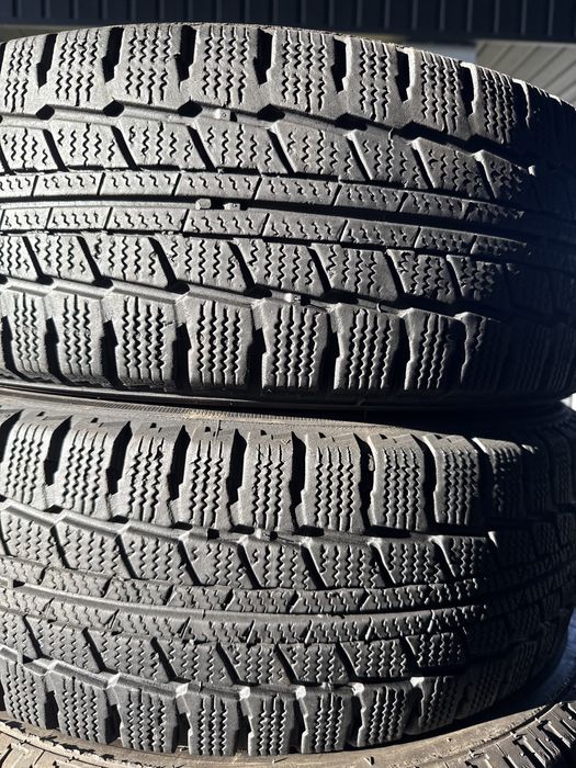 Шини резина 215/70/15с r15c snowlink пара зимні