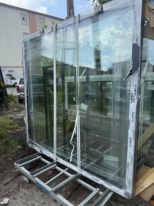 Okno pcv 148x143