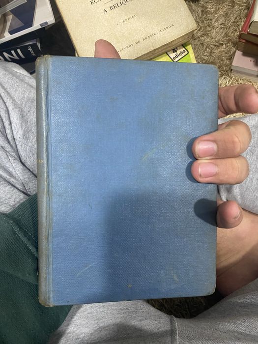 Livros dos maias e dos lusiadas