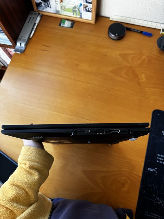 Asus vivobook com 16GB ram e 477GB de armazenamento