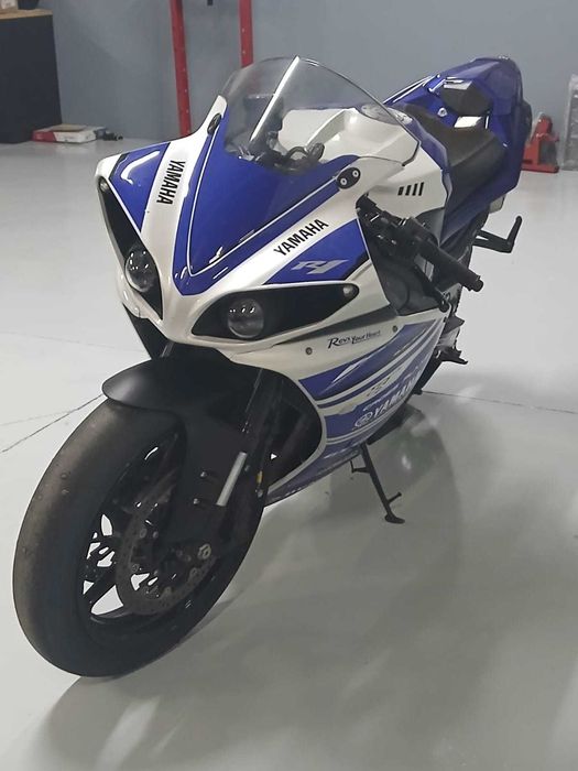 Moto Yamaha yzf R1