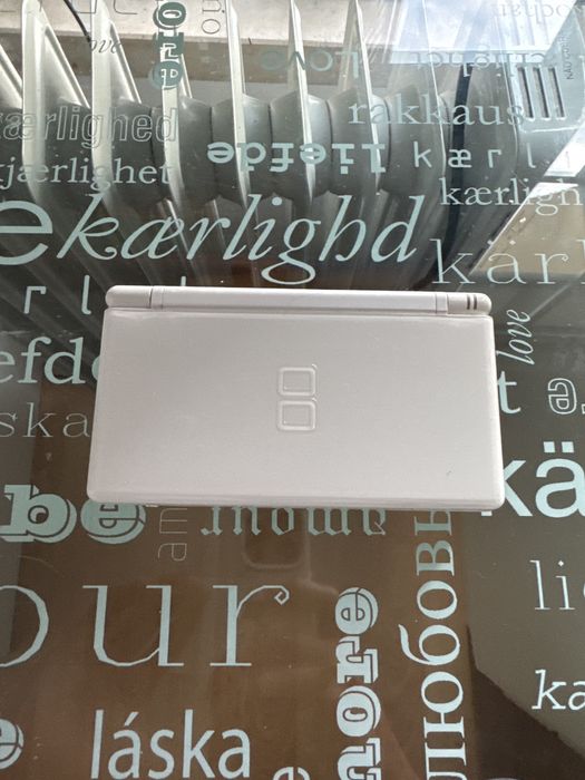 Nintendo ds lite branca + R4