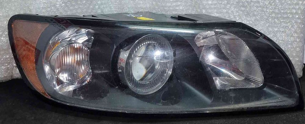 Ótica / Farol Direito 0301198202 - VOLVO S40 II