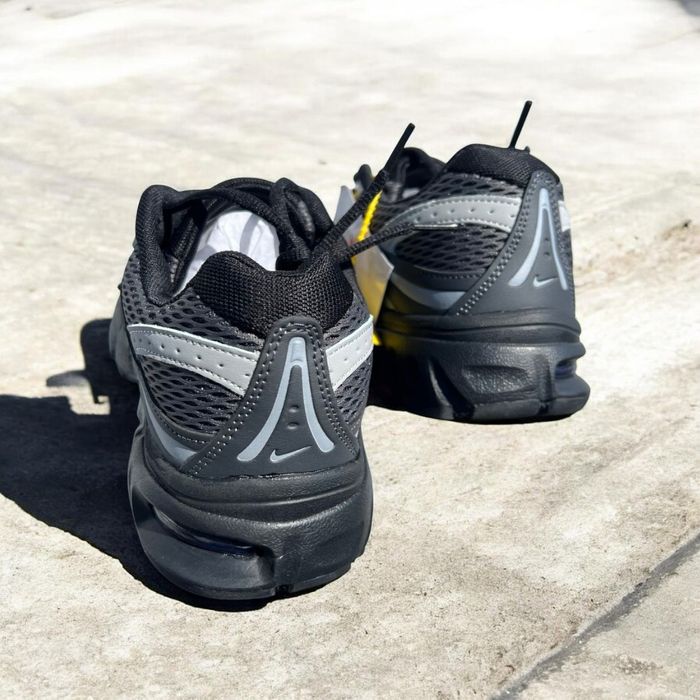 Кросівки  Nike Air Max Moto 2K