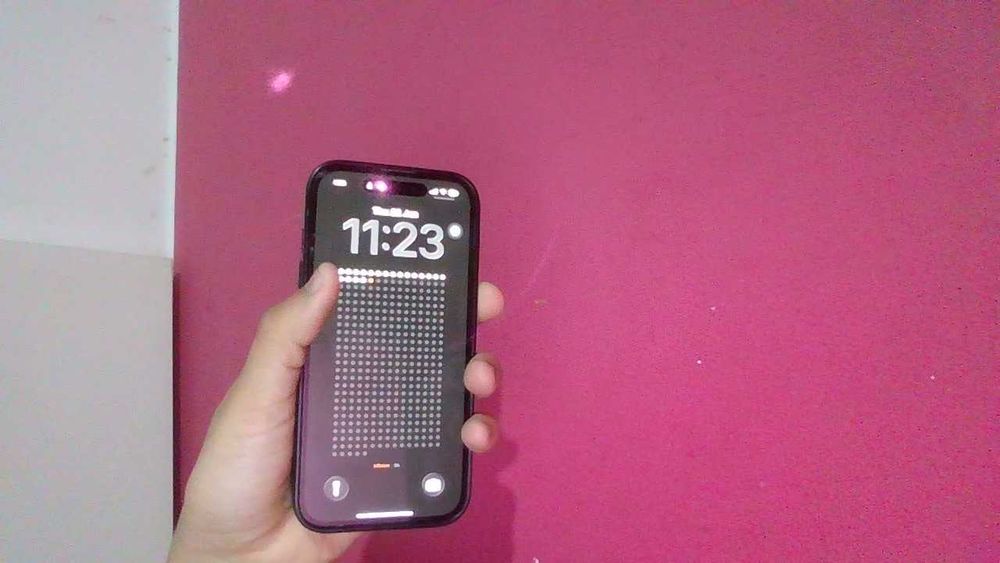 i phone 15  for 600