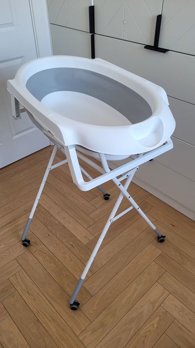 Wanienka składana ze stojakiem na kolkach