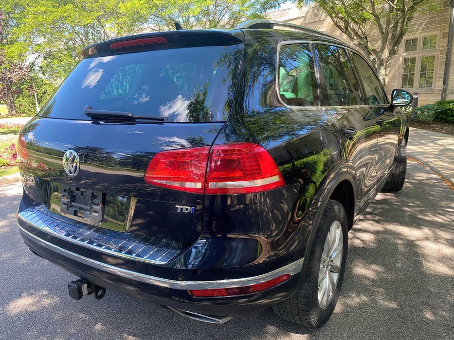 Volkswagen Touareg TDI Lux      2015