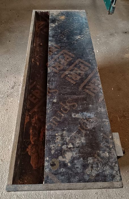 Carpenter's Bench427936332352081923