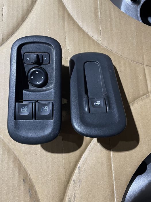 Кнопки Склопідйомника Renault Master 4 Opel Movano 2020 Року