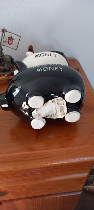 Ceramic Coin Holder444053632855592962