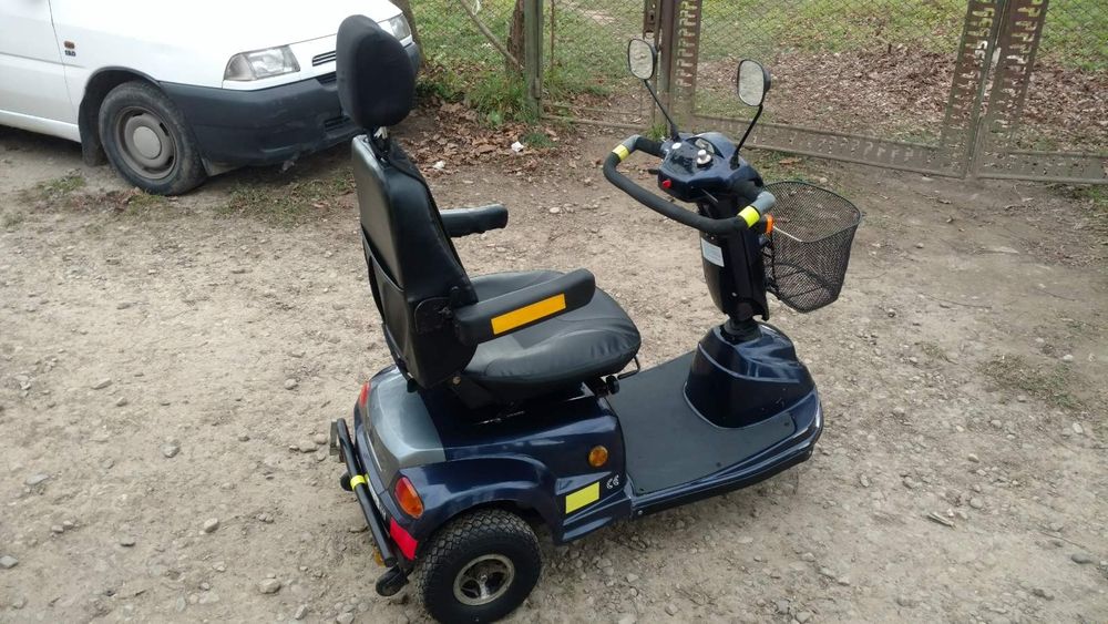 Продаю електроскутер для старших людей і інвалідів