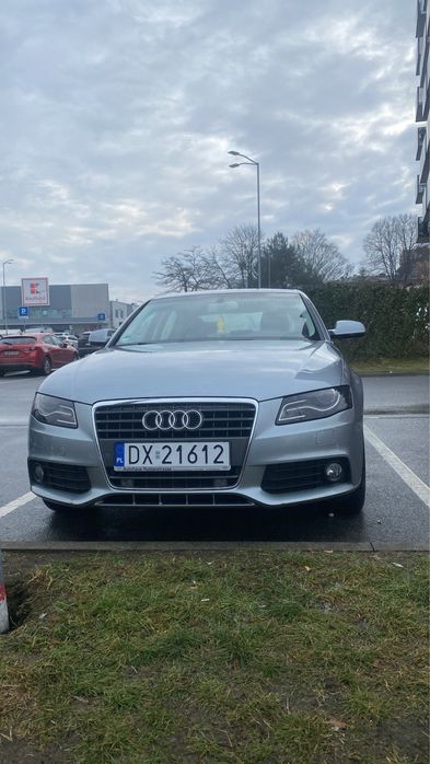 Sprzedam audi a4b8 silnik 2l 180km