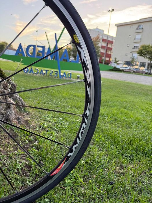 Bicicleta de estrada Beone carbono – Shimano Ultegra – Tamanho L – 8 kg