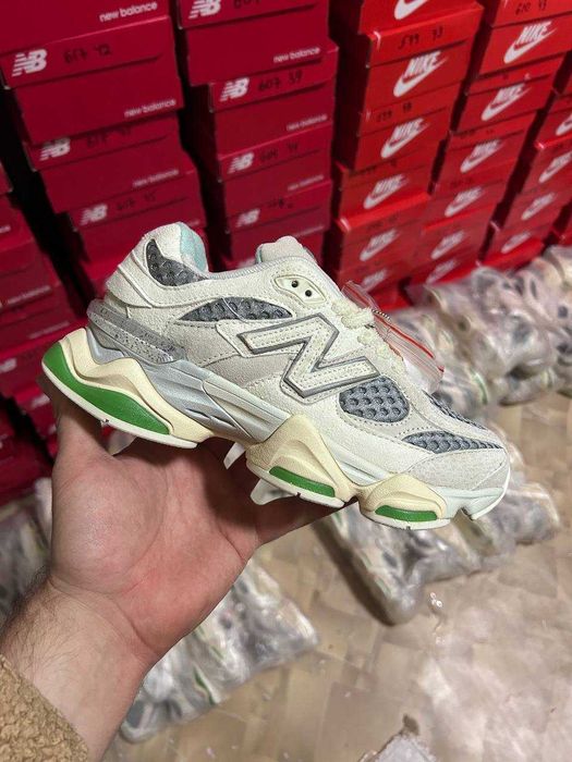 36-45 New Balance 9060 Bricks & Wood