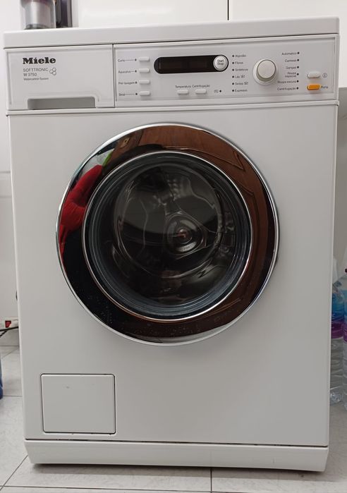 Máquina de roupa Miele 6kg
