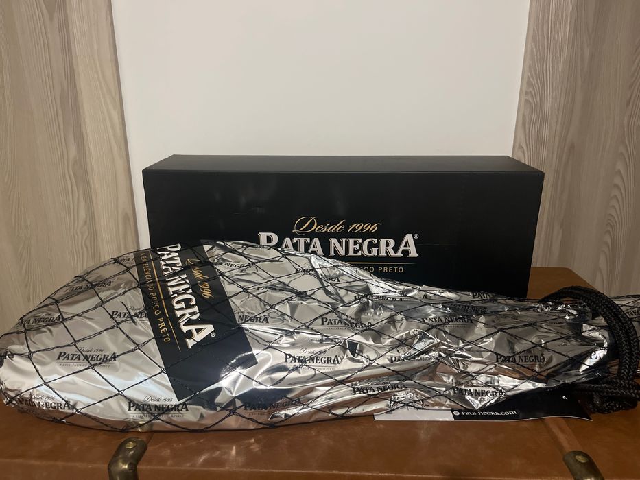 Suporte e faca para presunto com pata negra incluída