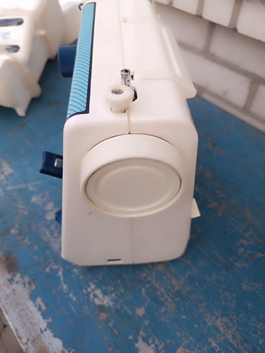 Швейна машина mini JAGUAR нова!